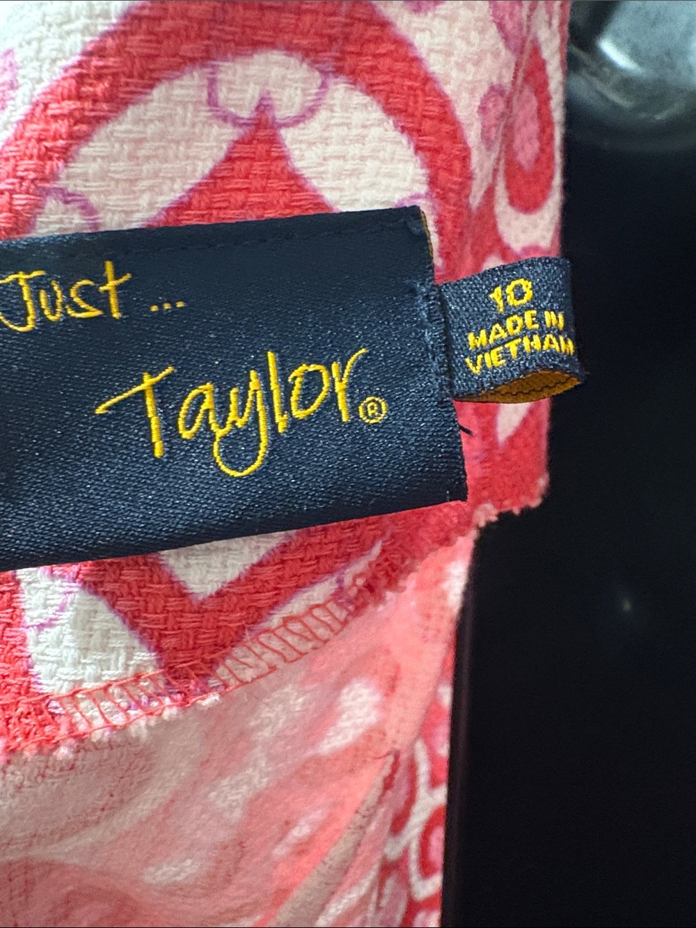 Just Taylor Pink Pattern Dress
Size 10 • Effortless Summer Style” - Picture 4 of 4